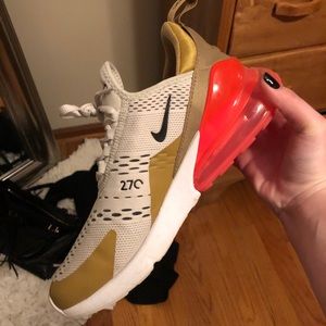 Nike Air Max 270